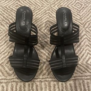 NWOT Charles by Charles David Black Wedge Heel. Size 8.5